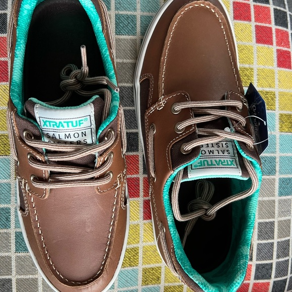 NWB Xtratuf Leather Boat Shoes - Picture 5 of 6